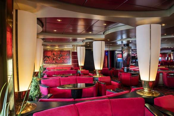 MSC Cruises MSC Poesia Pigalle Lounge 2 ©MSC Rights - Ivan Sarfatti.jpg
